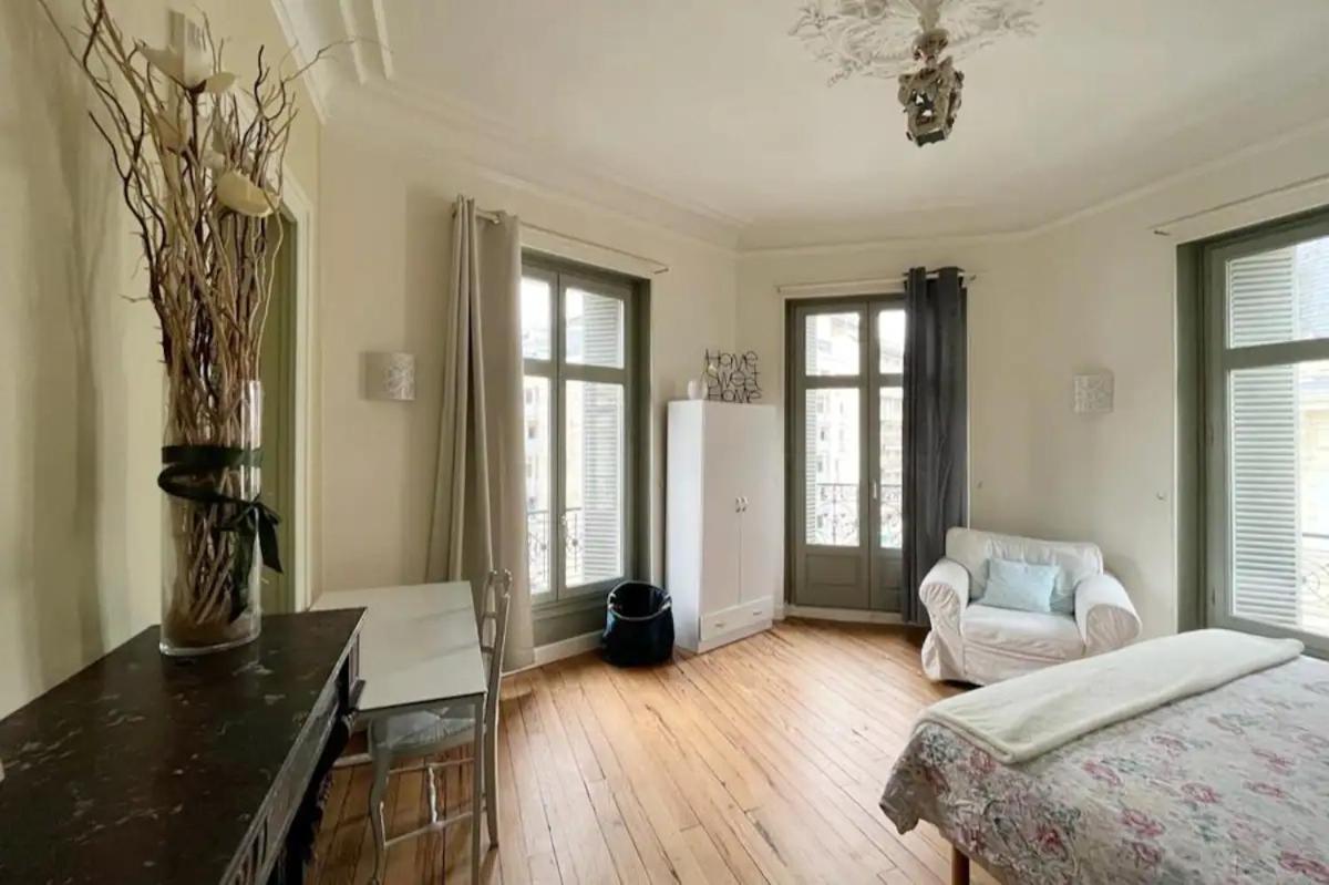 Appartamento Cosy Hortensia- 4 Ch- Clemenceau Hypercentre & Parking Sous Terrain- 110M2 Pau Esterno foto